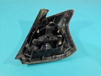 Lampa tył lewa błotnika Toyota Avensis II T25 HB EUROPA