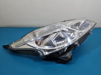Reflektor prawy lampa przód Peugeot 208 I EUROPA