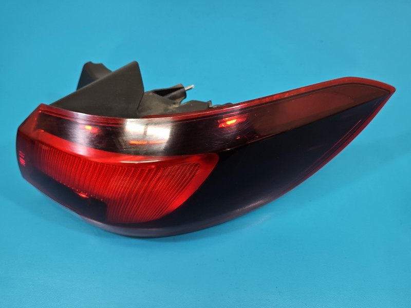 Lampa tył prawa Opel Astra V K kombi EUROPA