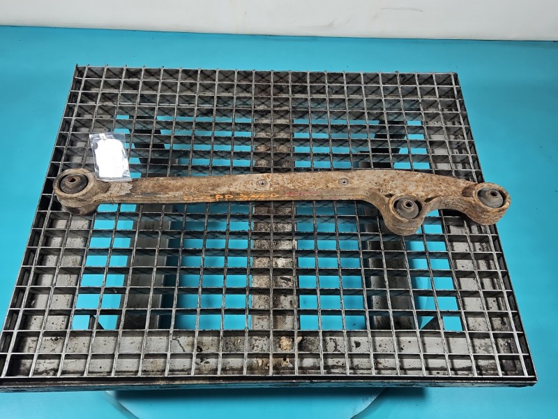 Wahacz tył prawy SUZUKI JIMNY III