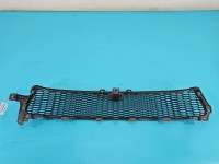 Zaślepka kratka zderzaka środkowa atrapa Mitsubishi Outlander II 6402A199