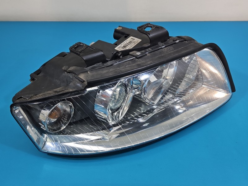 Reflektor prawy lampa przód Audi A4 B6 EUROPA 8E0941030, 89305785