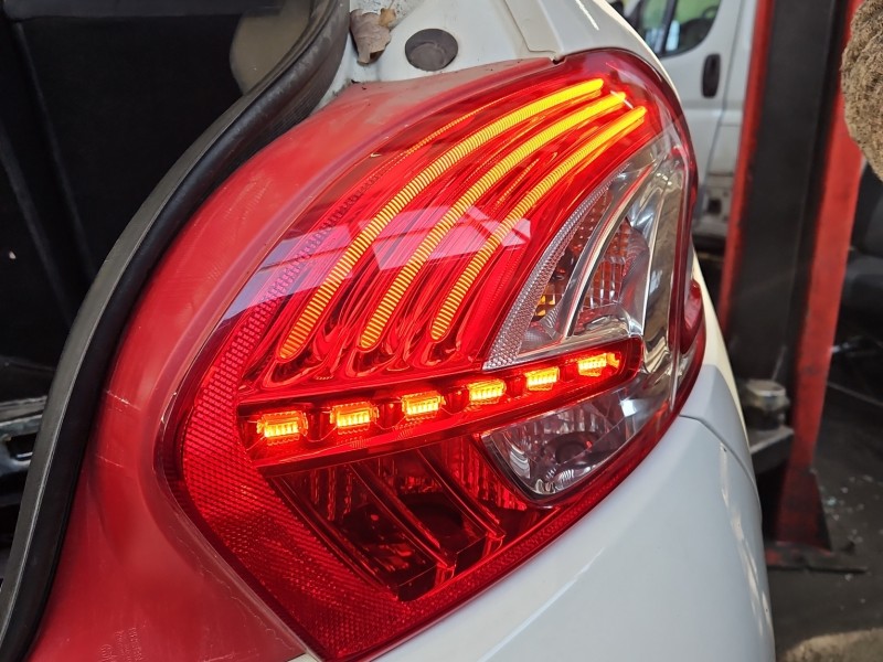 Lampa tył prawa Peugeot 208 I HB EUROPA