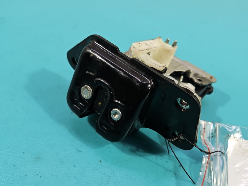 Zamek klapy tył Fiat Freemont HB Producent części: FIAT, Europejska, 2pin