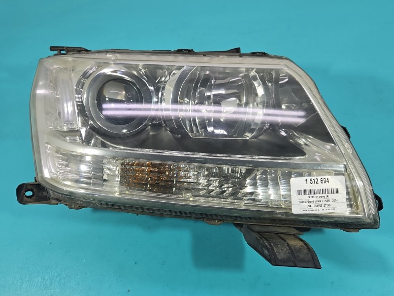 Reflektor prawy lampa przód Suzuki Grand Vitara II EUROPA