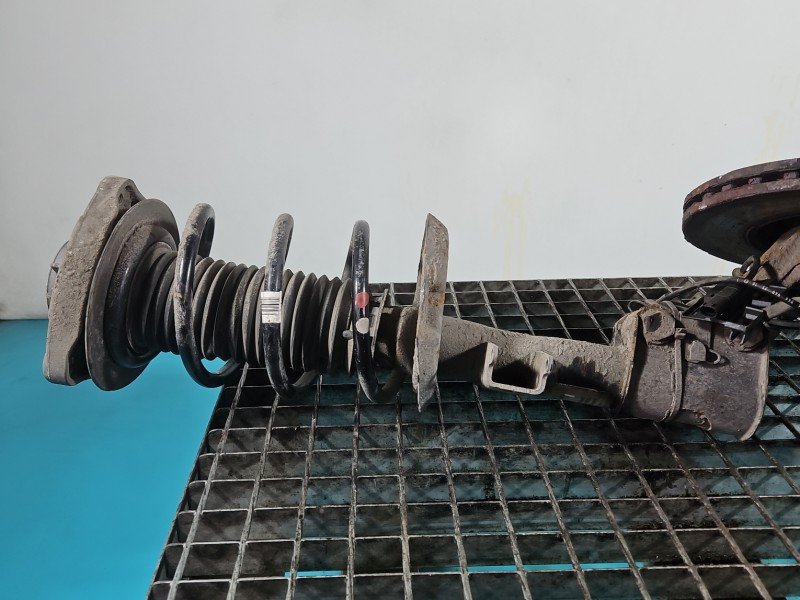 Amortyzator przód lewy przedni Mercedes W246