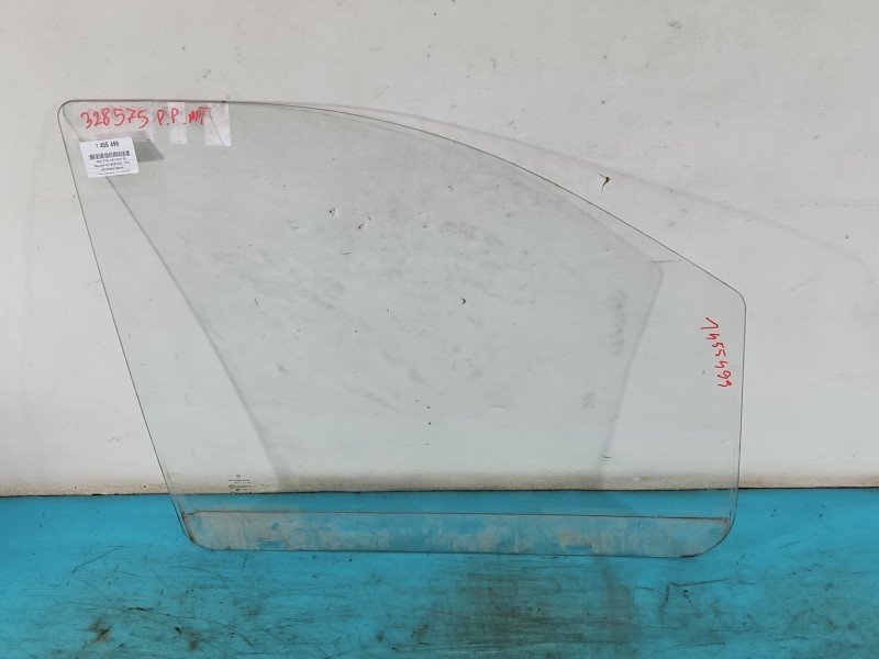 Szyba drzwi przód prawa Mercedes Vito W639 HB