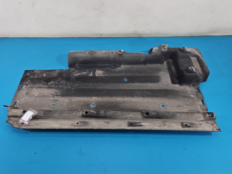 Osłona ZAŚLEPKA PLASTIK AUDI Q5 08-