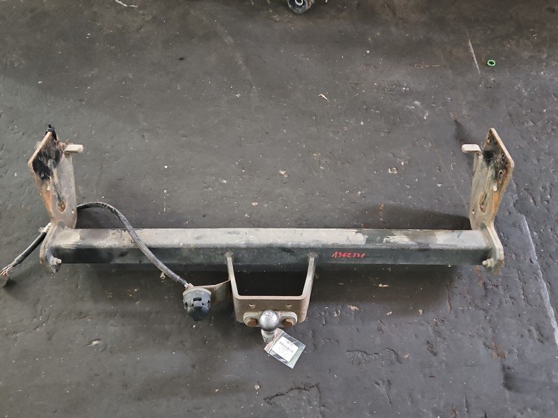 Hak holowniczy Isuzu D-Max II 11-19 Hak holowniczy Isuzu D-Max II 11-19