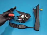 Pas bezpieczeństwa przód prawy pasażera Opel Astra IV J 13330867, 617023500