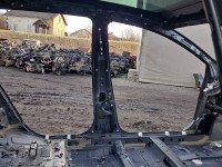 Próg lewy SŁUPEK ŚRODKOWY