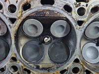 Głowica Opel Corsa E 55562229 1.4 16V (B14xer)