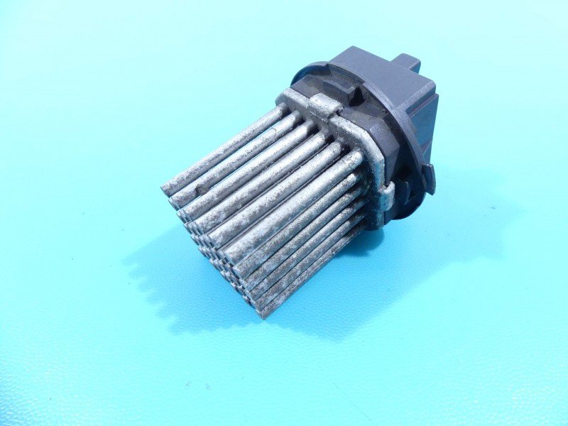 Opornik rezystor Mercedes W204 5HL008941-30