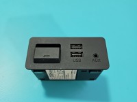 Gniazdo USB Mazda CX-3 14-21 D09H-669U0