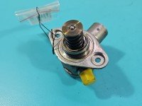 pompka Pompa paliwa BMW X5 F15 3.0 wiel 13517610761, 0261520131