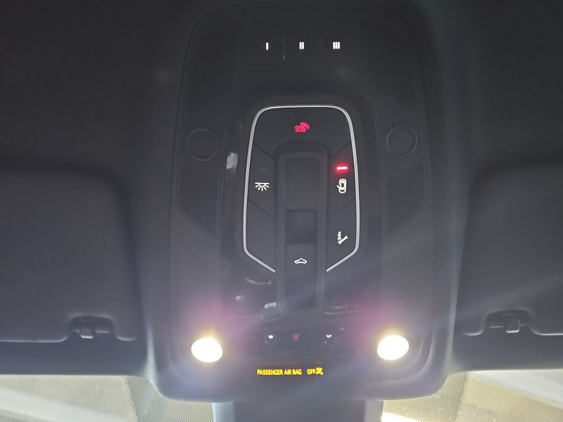 Lampa kabiny lampka Audi A4 B9 8W0947135CJ