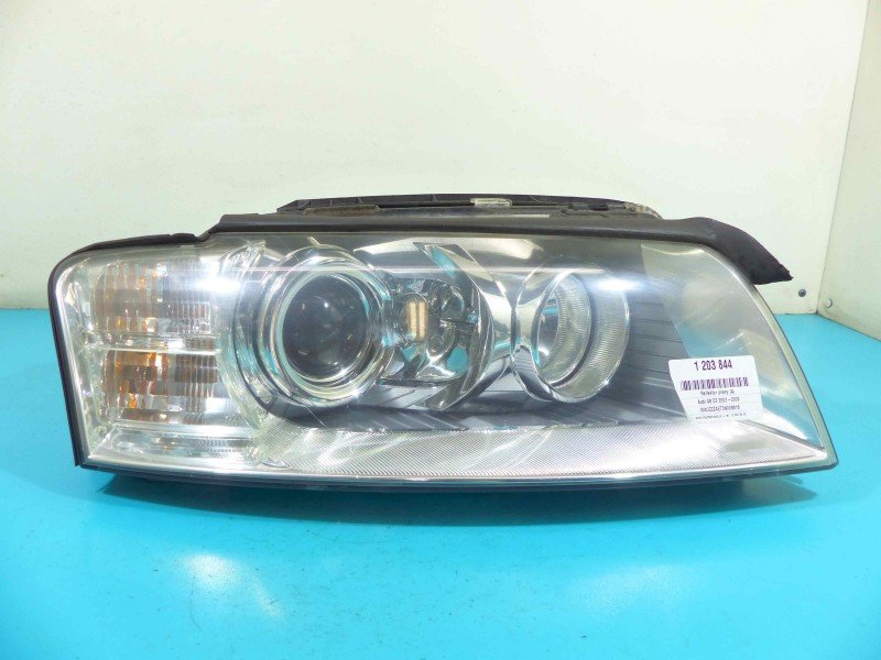 Reflektor prawy lampa przód Audi A8 D3 EUROPA