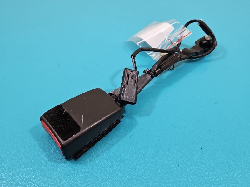 Pas bezpieczeństwa przód lewy kierowcy Ford Mondeo Mk5 DS73-F61209 EU Pas bezpieczeństwa przód lewy kierowcy Ford Mondeo Mk5 DS73-F61209 EU