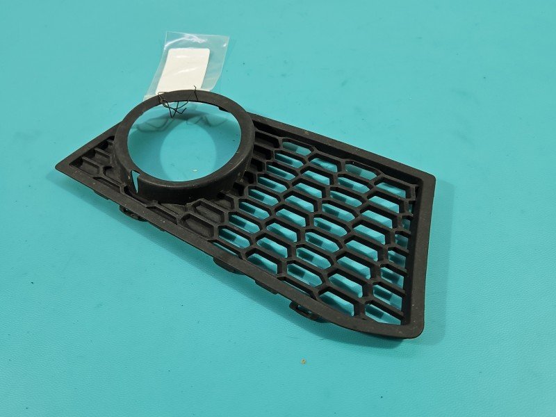 Zaślepka kratka zderzaka prawa atrapa Bmw f10 f11