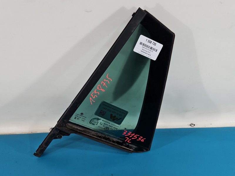 Szyba drzwi tył lewa Skoda Scala 2019- HB