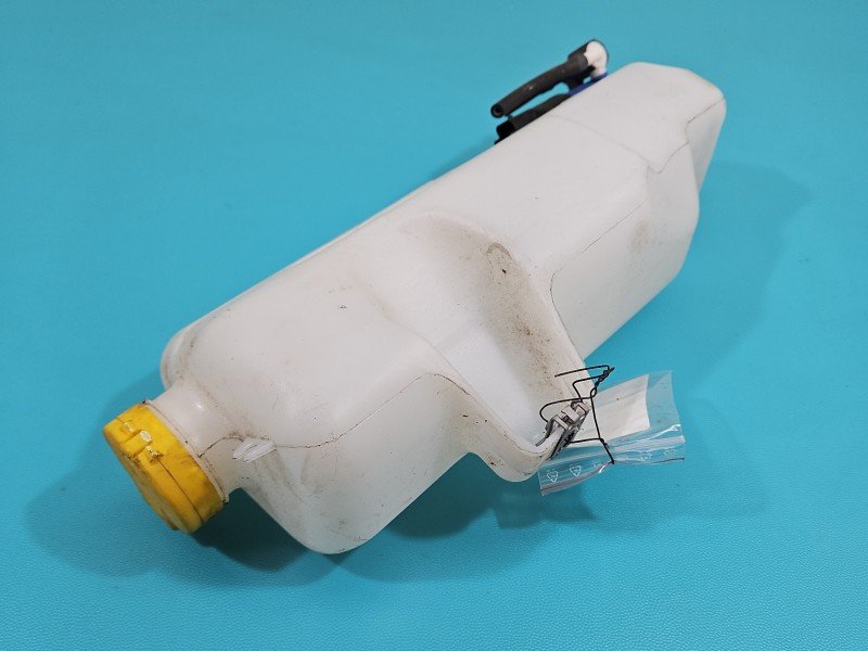 Zbiornik Zbiorniczek płynu spryskiwacza Renault Twingo III 14-24