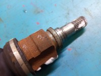 Półoś przód lewa Toyota Yaris III 1.3 vvti manual