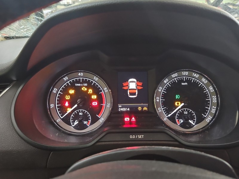 Licznik Skoda Octavia III 5E0920750F 2.0 TSI (DKZA) EUROPA