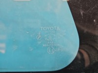 Szyba karoseryjna tył lewa Toyota Rav4 I 94- HB