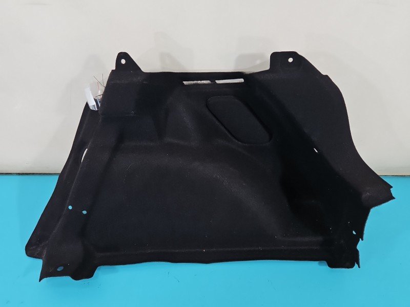 Tapicerka bagażnika prawa boczek Renault Megane IV 849507758R Tapicerka bagażnika prawa boczek Renault Megane IV 849507758R