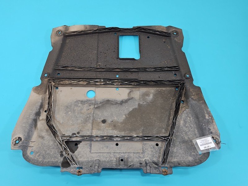 Osłona silnika dolna Dacia Sandero II 12-20 DOLNA PŁYTA OSŁONA PODWOZIA 1,2.0 16V Osłona silnika dolna Dacia Sandero II 12-20 DOLNA PŁYTA OSŁONA PODWOZIA 1,2.0 16V