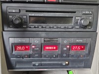 Konsola panel nawiewu Audi A4 B7 8E0820043AJ