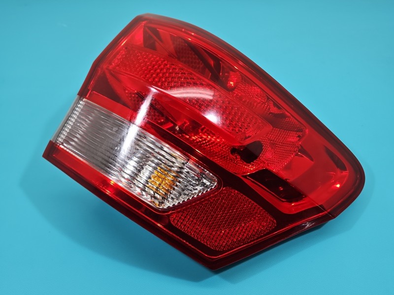 Lampa tył prawa Producent części: JEEP, Tyc ZAMIENNIK Jeep Grand Cherokee IV WK2 HB