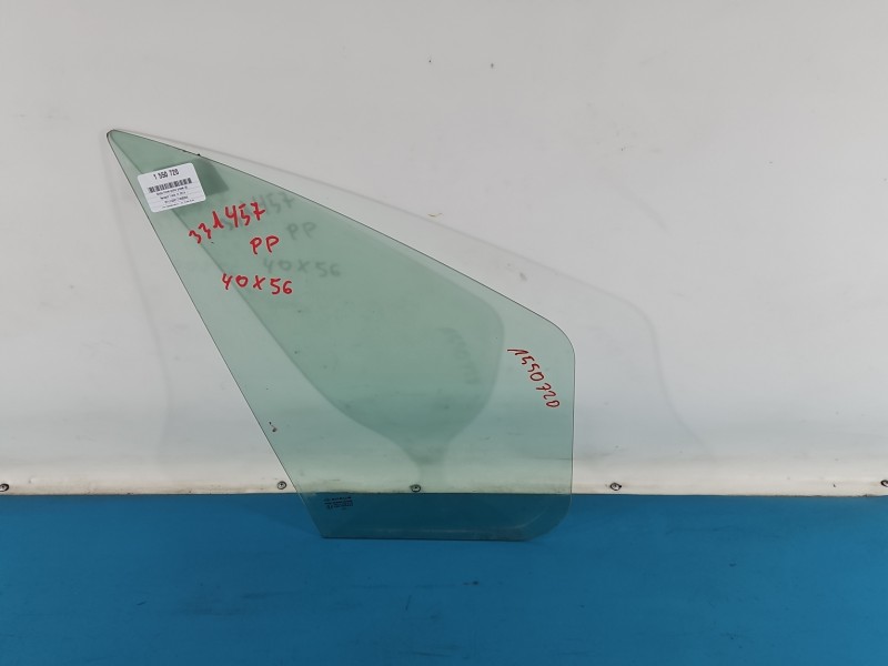 Szyba drzwi przód prawa pasażera Renault Trafic III 40x56 TRÓJKĄ HB
