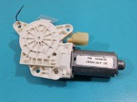 Podnośnik przód lewy Dodge Caravan V 07-20 0130821471, 3015587D