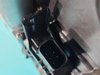 Podnośnik przód lewy Jeep Grand Cherokee IV WK2 68231063AA, A1668210351 5d HB