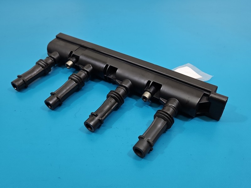 Cewka zapłonowa Opel Astra IV J 1.4 T