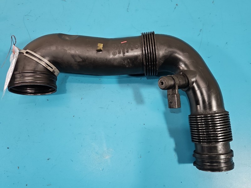 Rura przewód Producent części: Audi, Diesel, Europejska, powietrza AUDI Q7 I 4L 7L8129571A 4.2 TDI