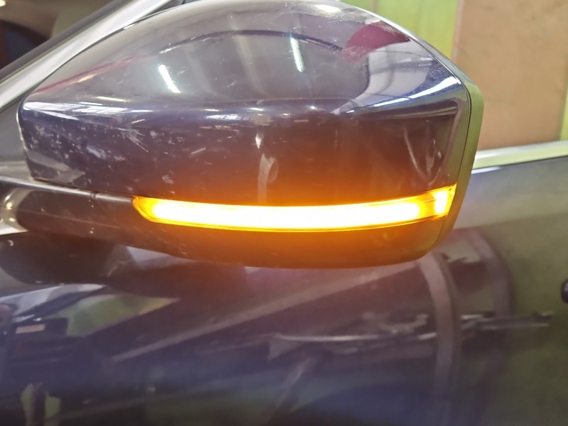 Lusterko lewe Jaguar F-Pace 16- 8pin, rysy na szkle GRANATOWY JBM europa