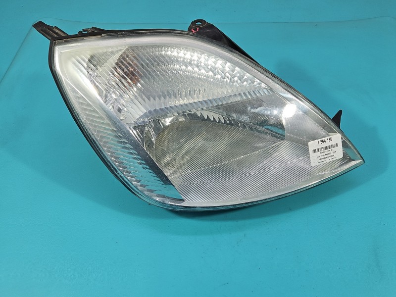Reflektor prawy lampa przód Ford Fiesta Mk6 EUROPA