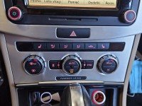Konsola panel nawiewu Vw Passat B7 3AA907044E