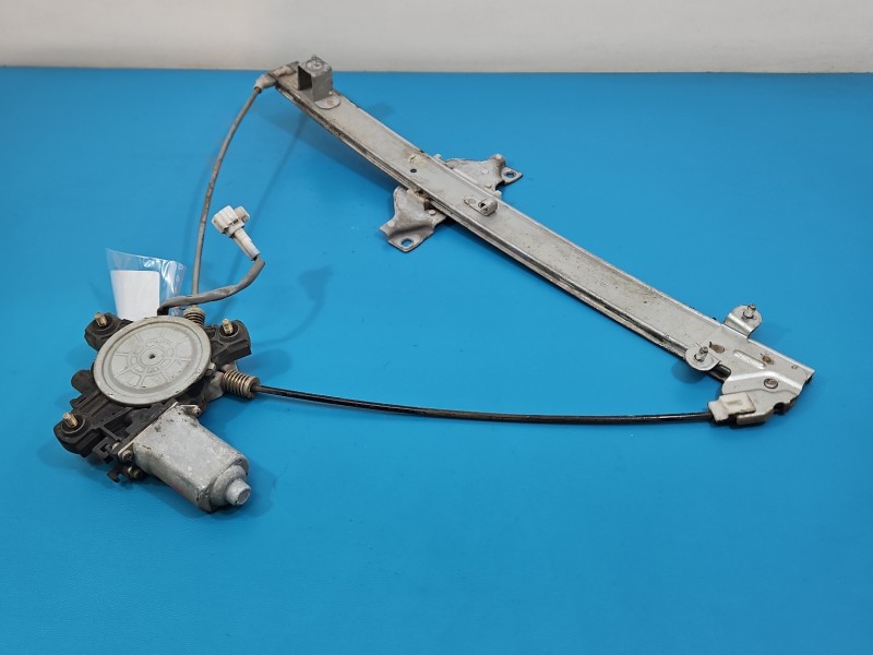 Podnośnik przód lewy SZYBY WINDA Toyota Rav4 I 94- 2pin 3d HB 85720-42040