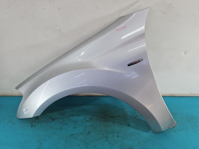 Błotnik przód lewy Mercedes ML W164 srebrny C775