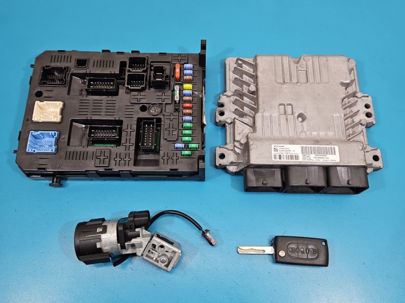 Komputer Sterownik silnika 9800268980 Citroen C5 II X7 1.6 hdi