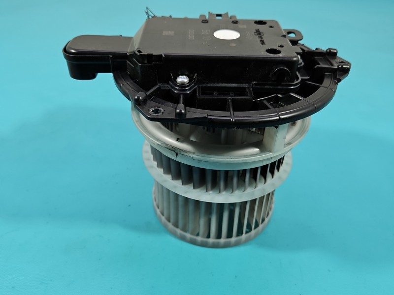 Dmuchawa nawiewu wentylator Toyota Rav4 V EUROPA