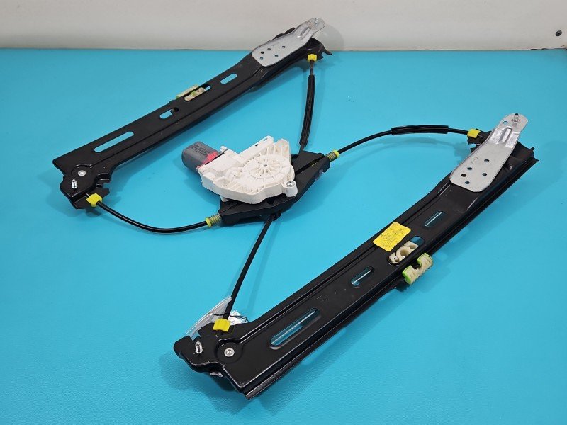 Podnośnik tył lewy Vw Sharan II 10- 8K0959802B HB Podnośnik tył lewy Vw Sharan II 10- 8K0959802B HB