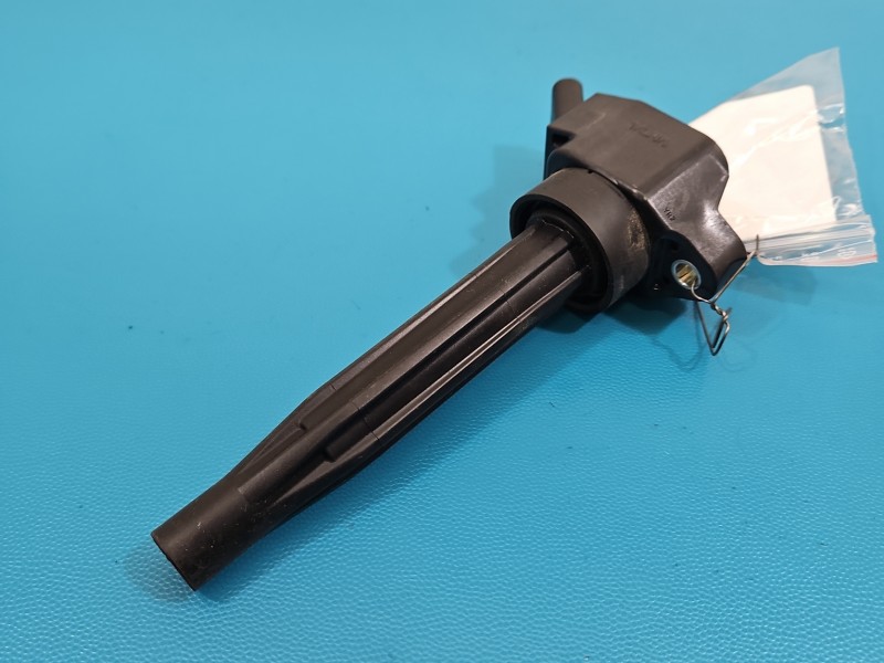 Cewka zapłonowa Hyundai Elantra VII 20- 27301-2M320 1.6 16V Hyundai