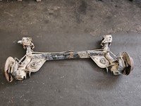Tylna belka oś tył Nissan Juke I F15 10-19 1.2 T