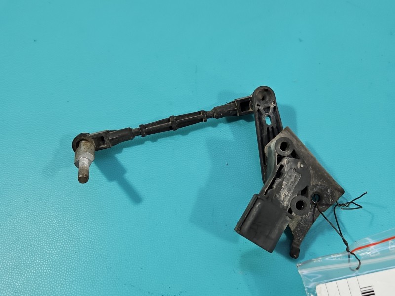 Czujnik poziomowania xenon Audi A4 B9 4M0907503