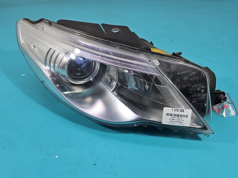 Reflektor prawy lampa przód Vw Passat CC EUROPA