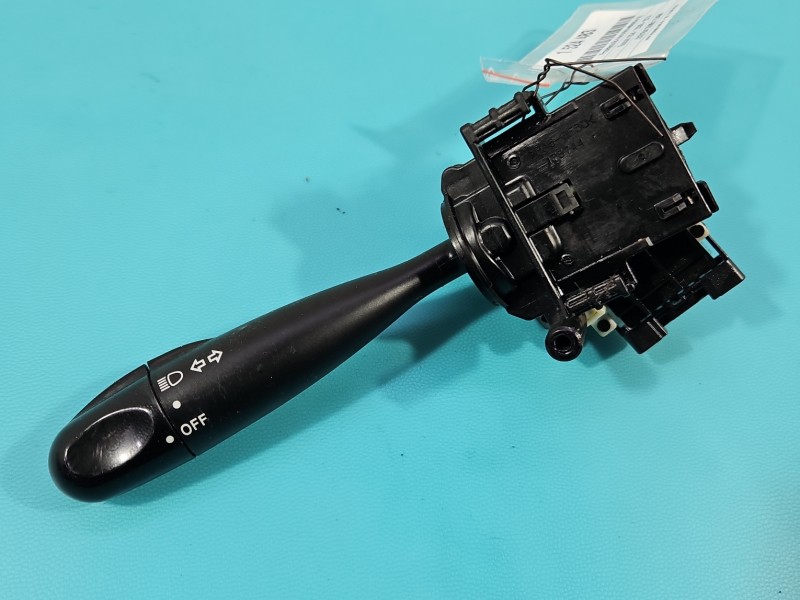 Przełącznik kierunkowskazów świateł Suzuki Sx4 I 06- 173744